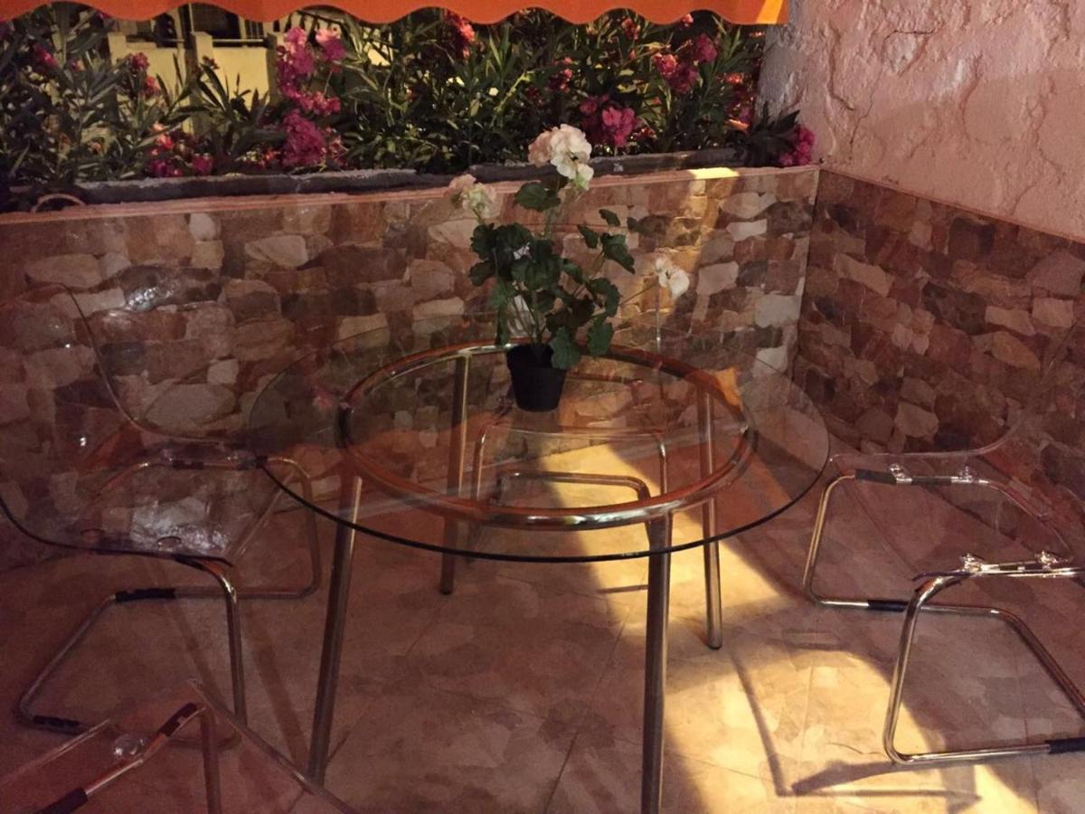 Chaparral Apartment *