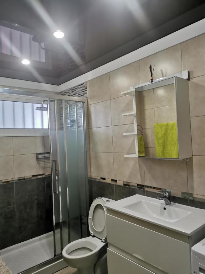 Chaparral Apartment *